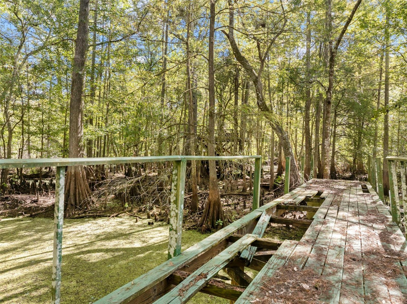 UNREC TRACTS IN 01-21S-20E - Residential