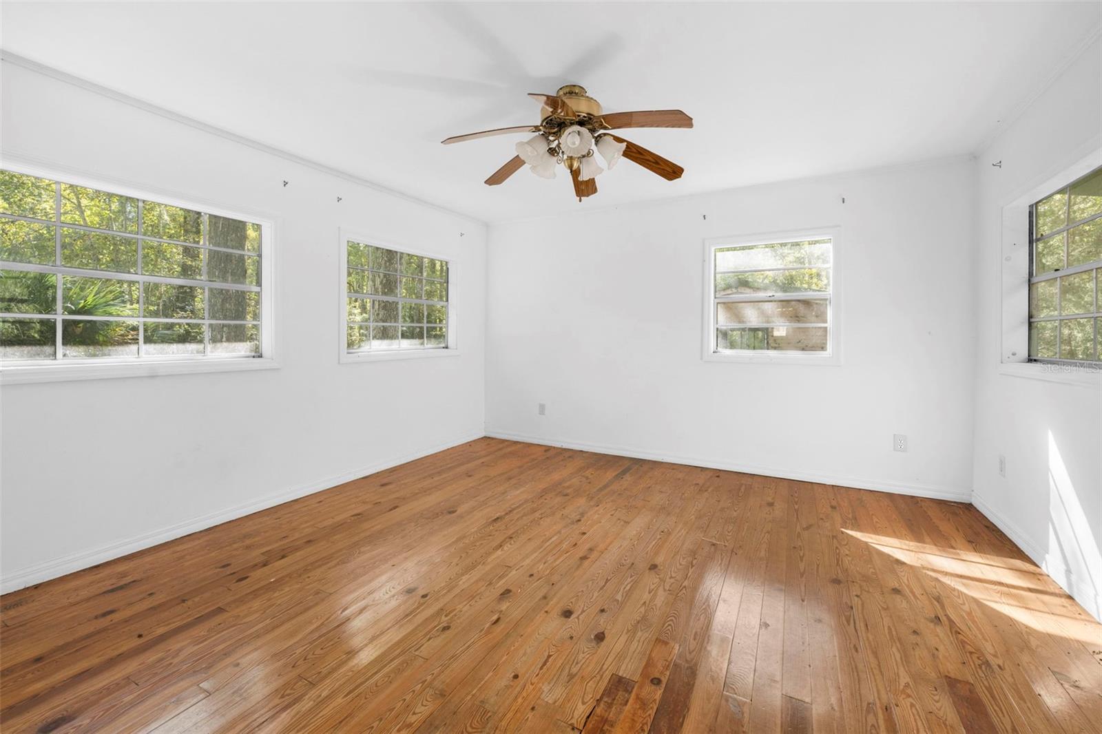 UNREC TRACTS IN 01-21S-20E - Residential