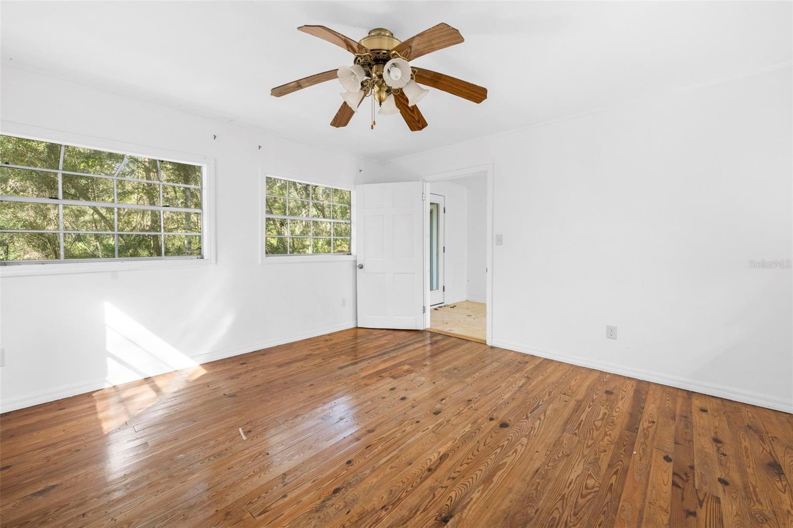 UNREC TRACTS IN 01-21S-20E - Residential