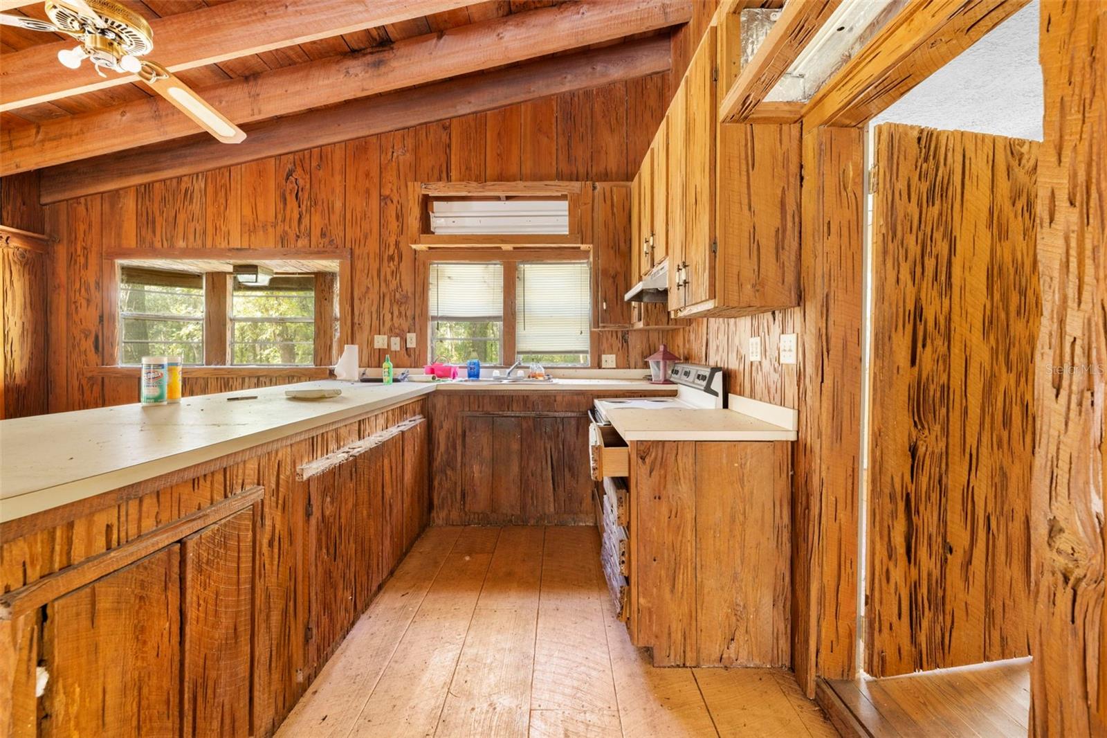 UNREC TRACTS IN 01-21S-20E - Residential