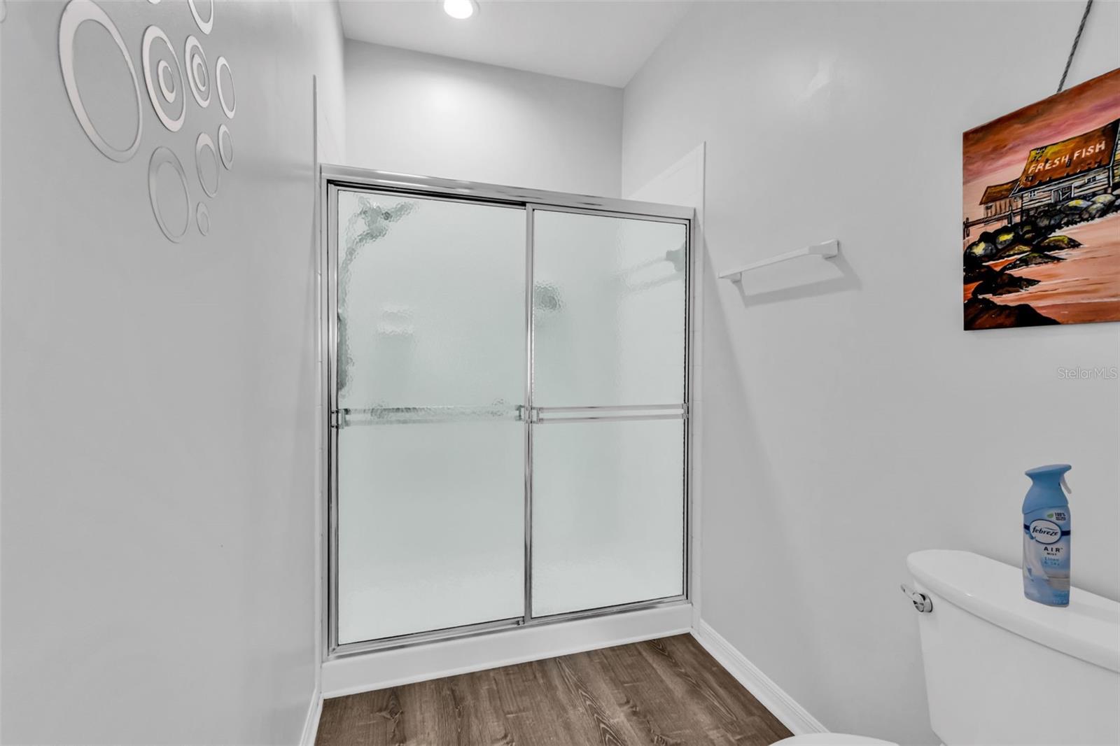 HERITAGE OAK PARK 03 - Residential Lease