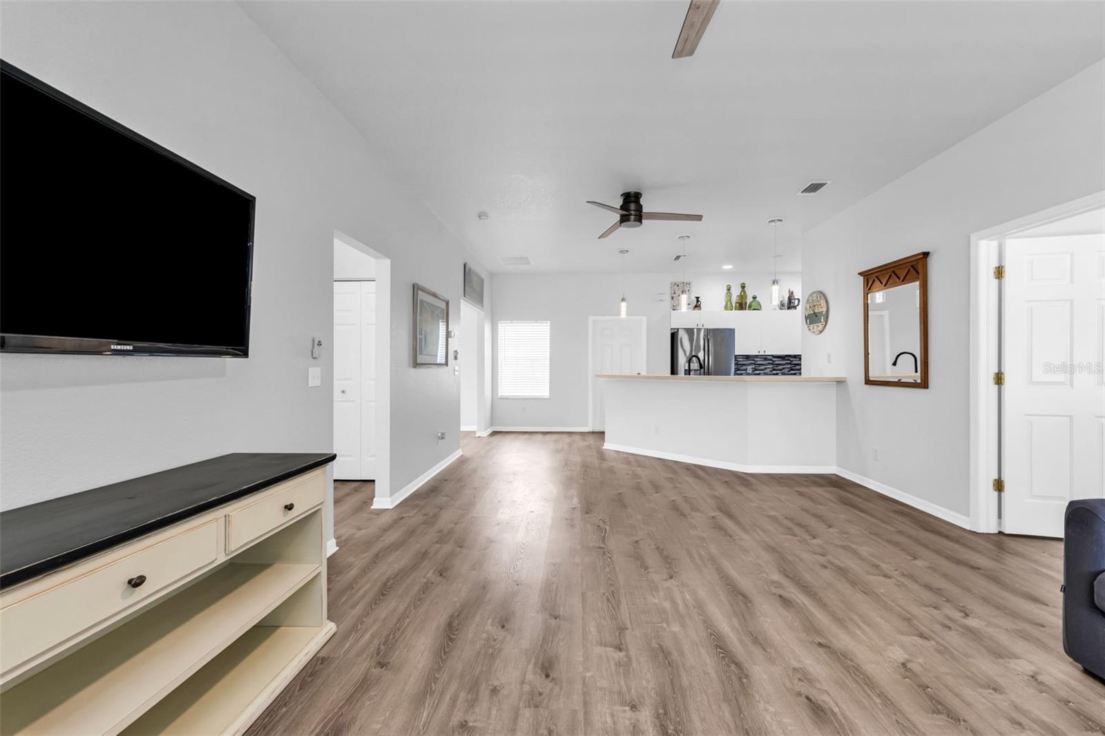 HERITAGE OAK PARK 03 - Residential Lease