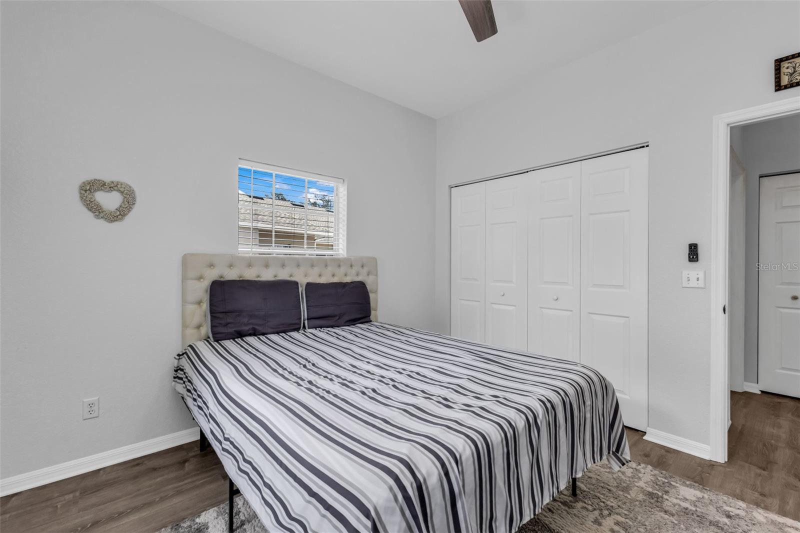 HERITAGE OAK PARK 03 - Residential Lease