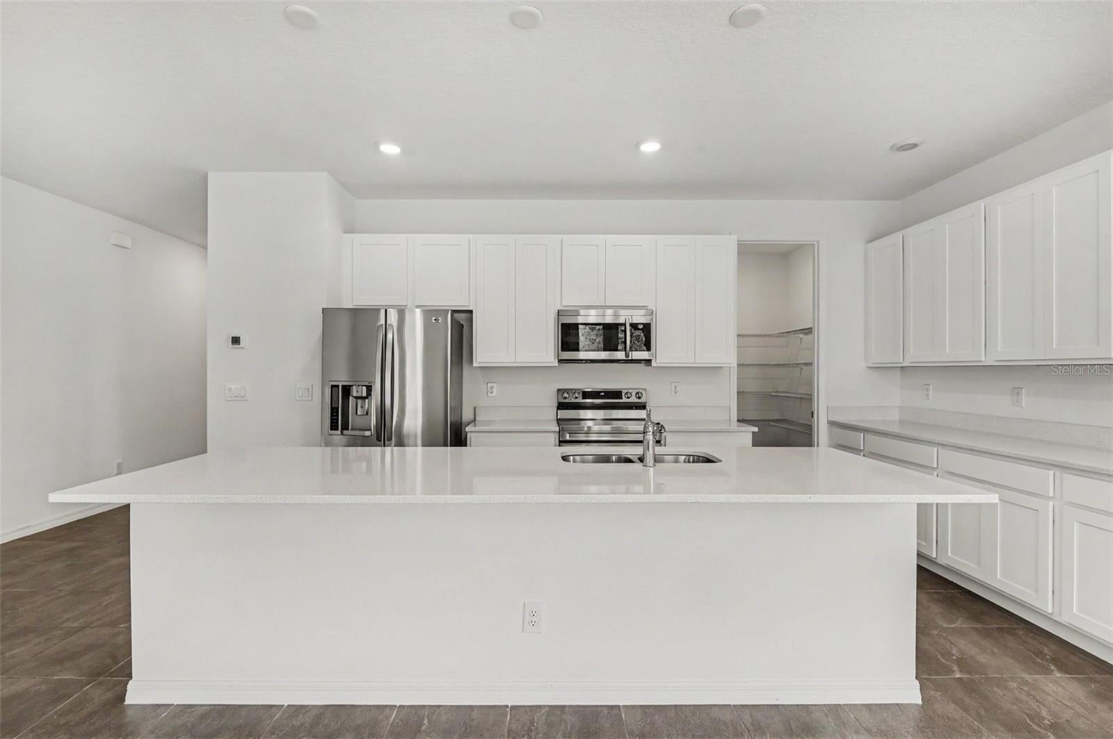 1034 ALABASTER WAY