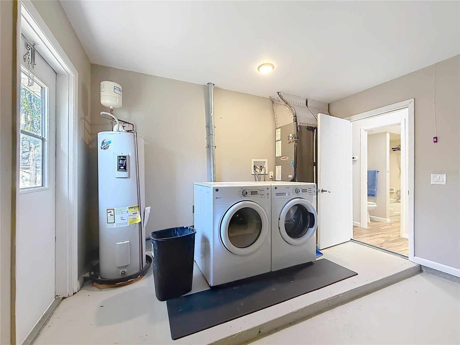 HIGHLAND WOODS - Residential