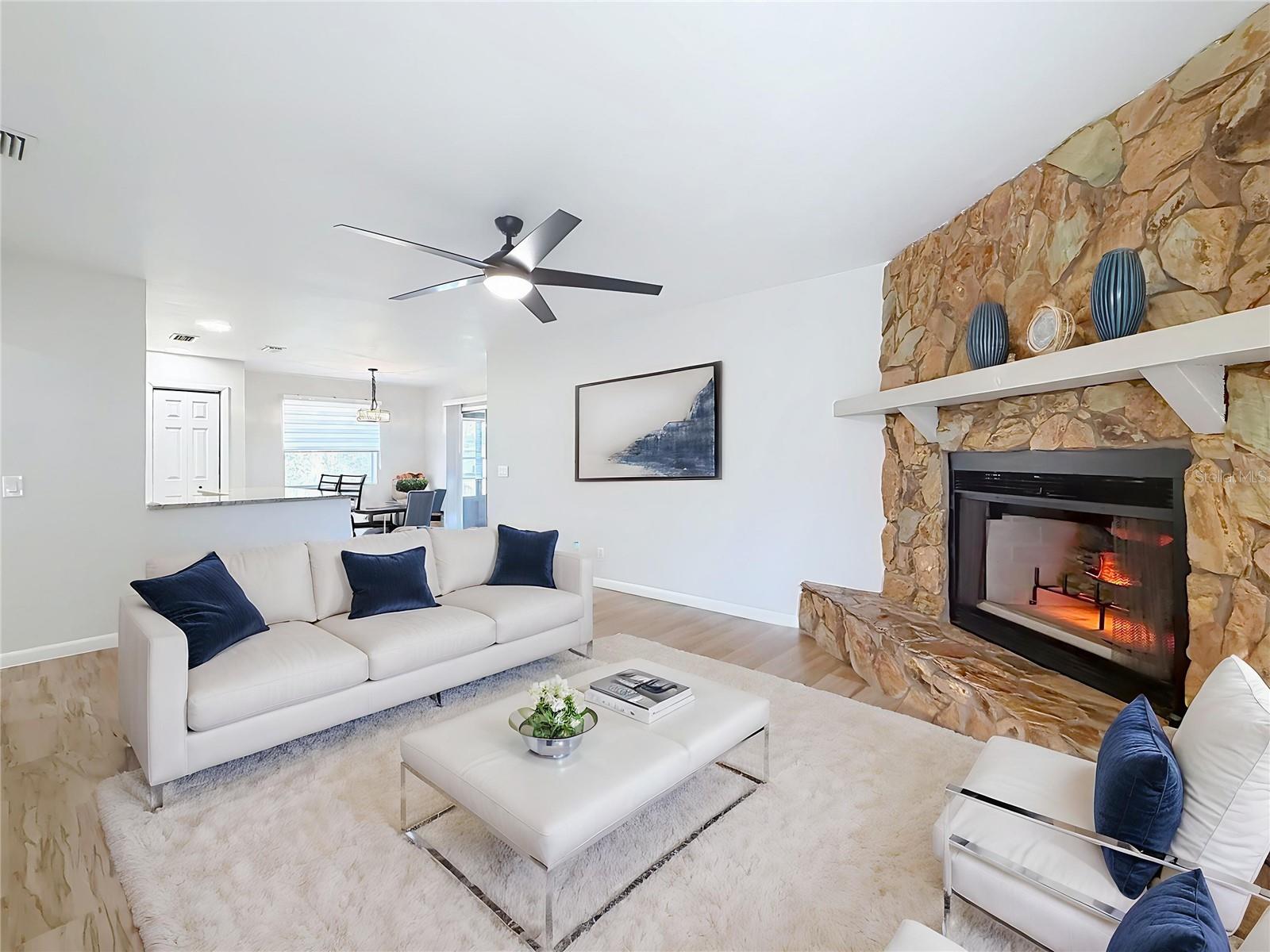 405 E CIRCLEWOOD STREET