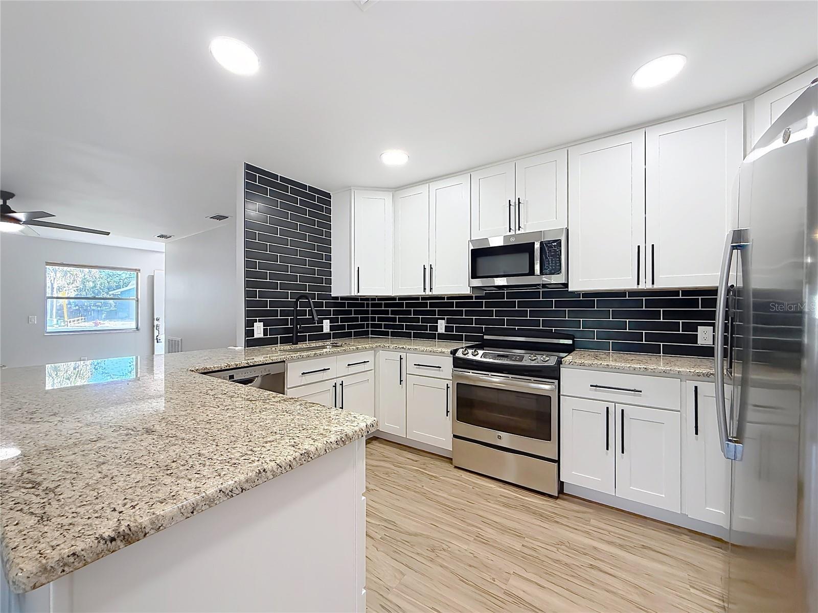 HIGHLAND WOODS - Residential