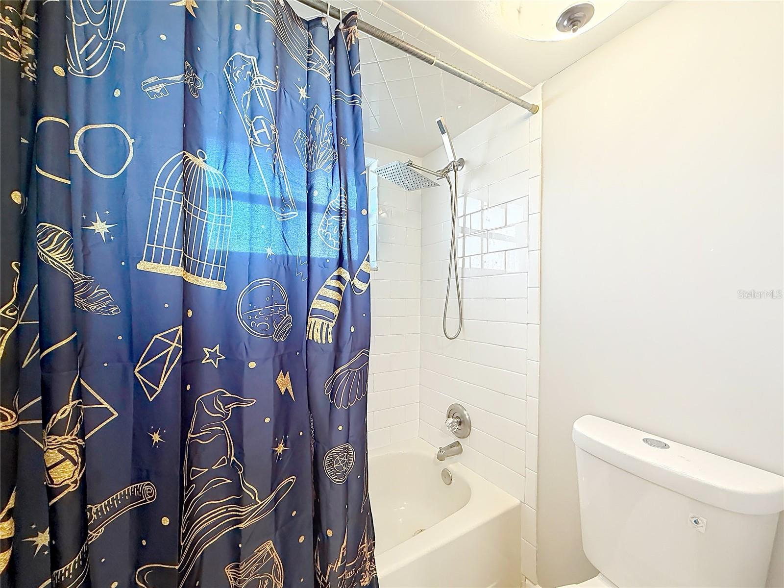 HIGHLAND WOODS - Residential