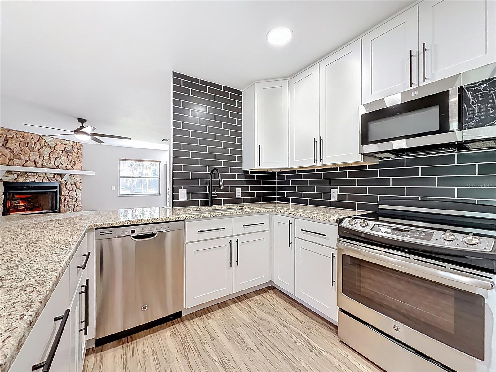 HIGHLAND WOODS - Residential