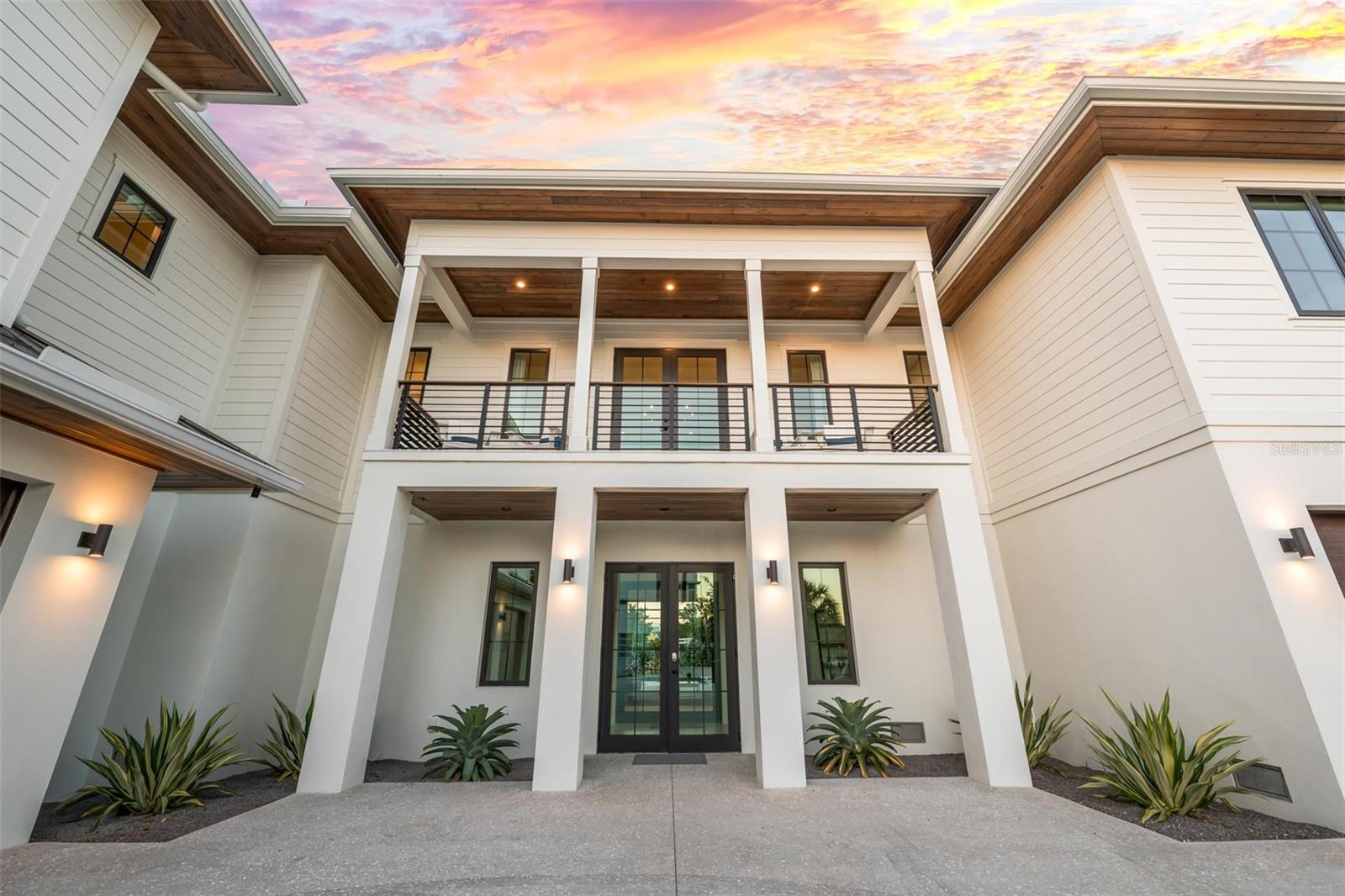 24 N POLK DRIVE
