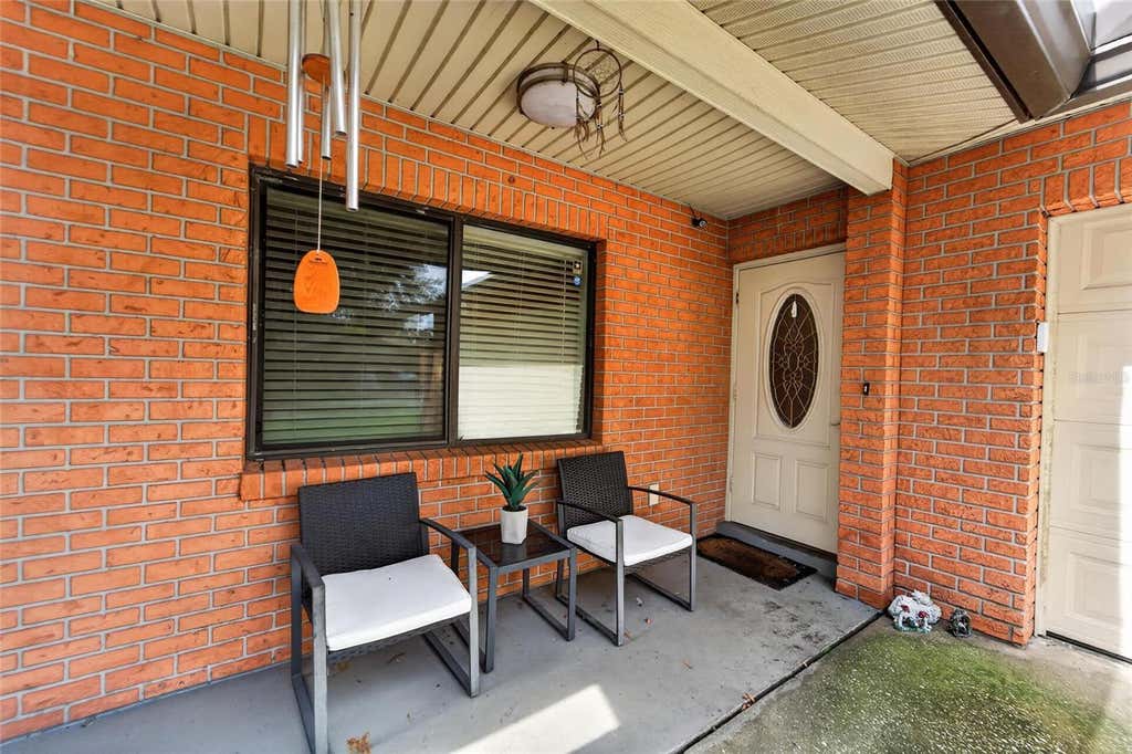 Photo of 3721 Coppertree Circle, Brandon, FL 33511 (MLS # O6429394)
