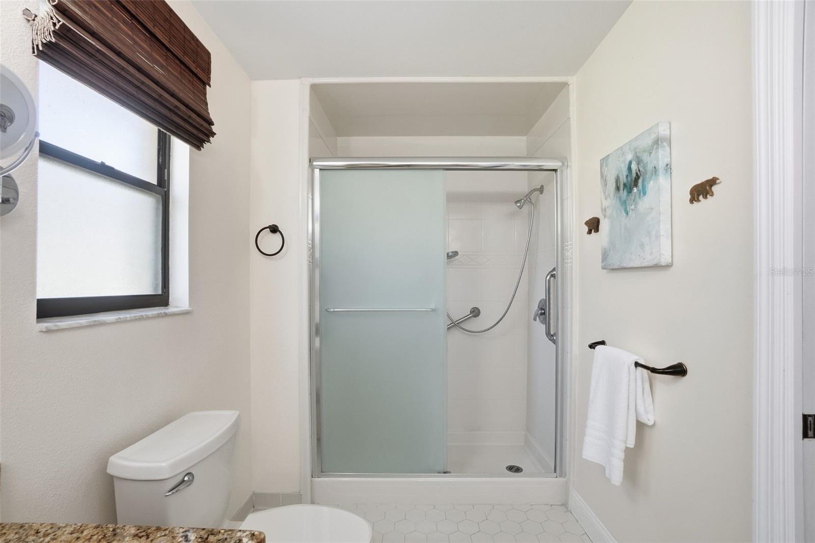 BRYAN CAVE ESTATES - Residential