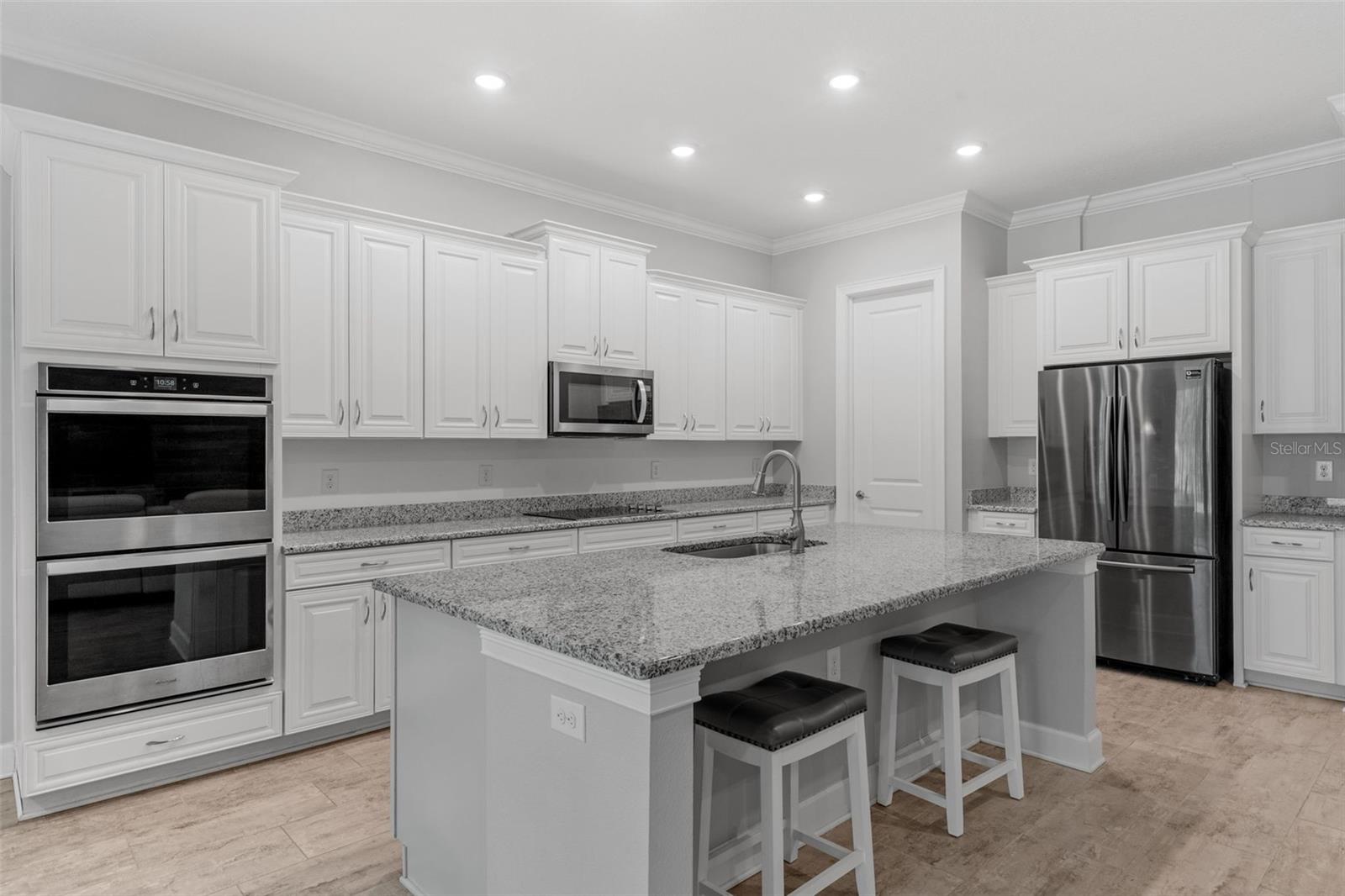 LAKE HANNA PRESERVE - Residential