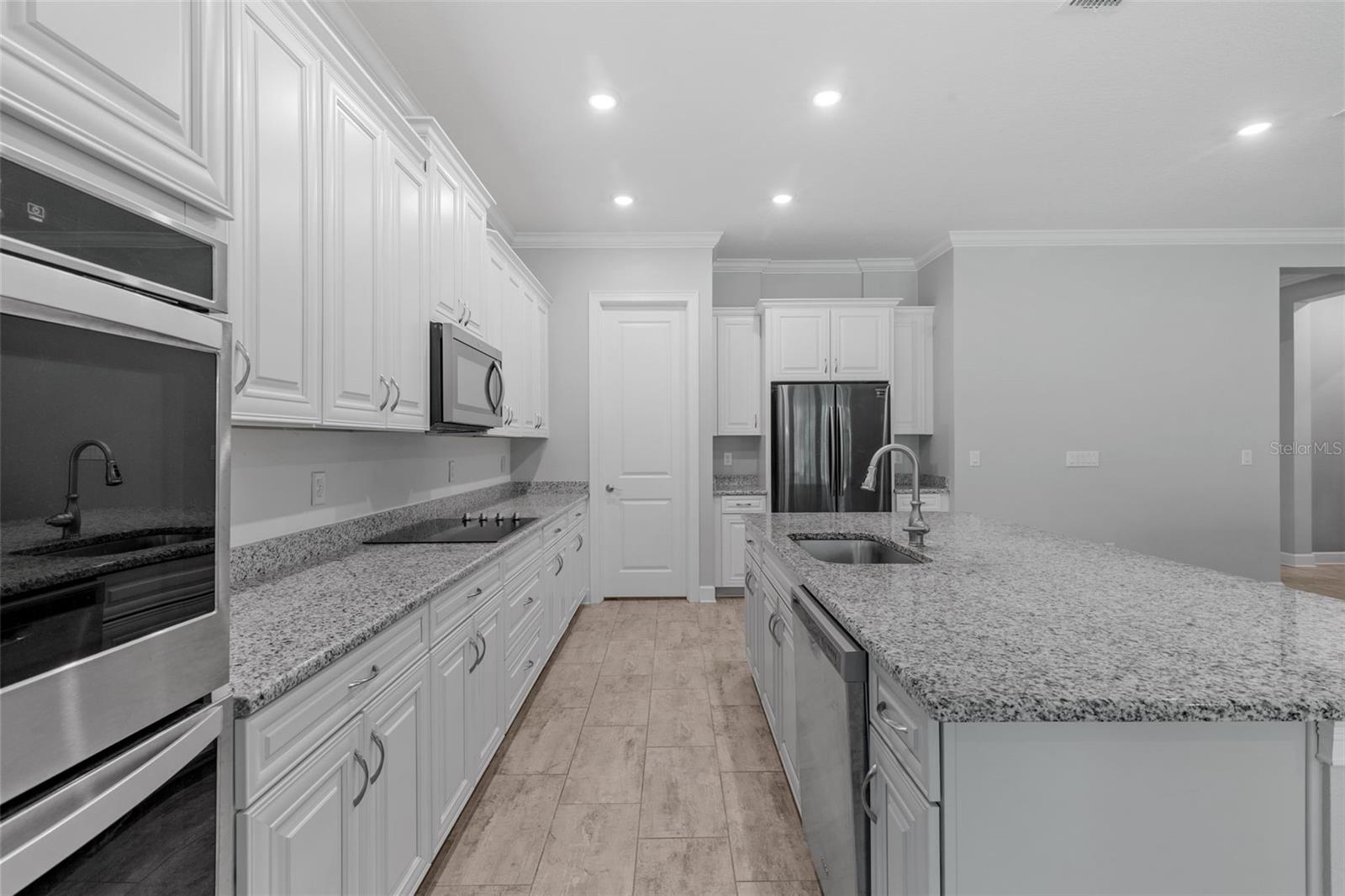 LAKE HANNA PRESERVE - Residential