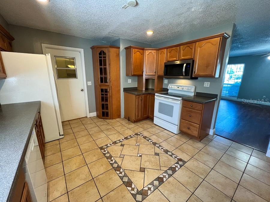 NORTHWOOD WEST - Residential Lease