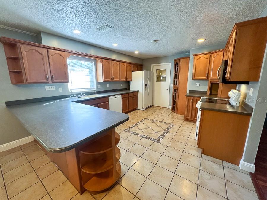 NORTHWOOD WEST - Residential Lease
