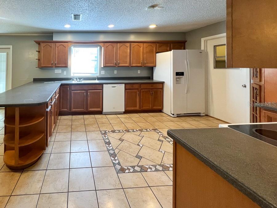 NORTHWOOD WEST - Residential Lease