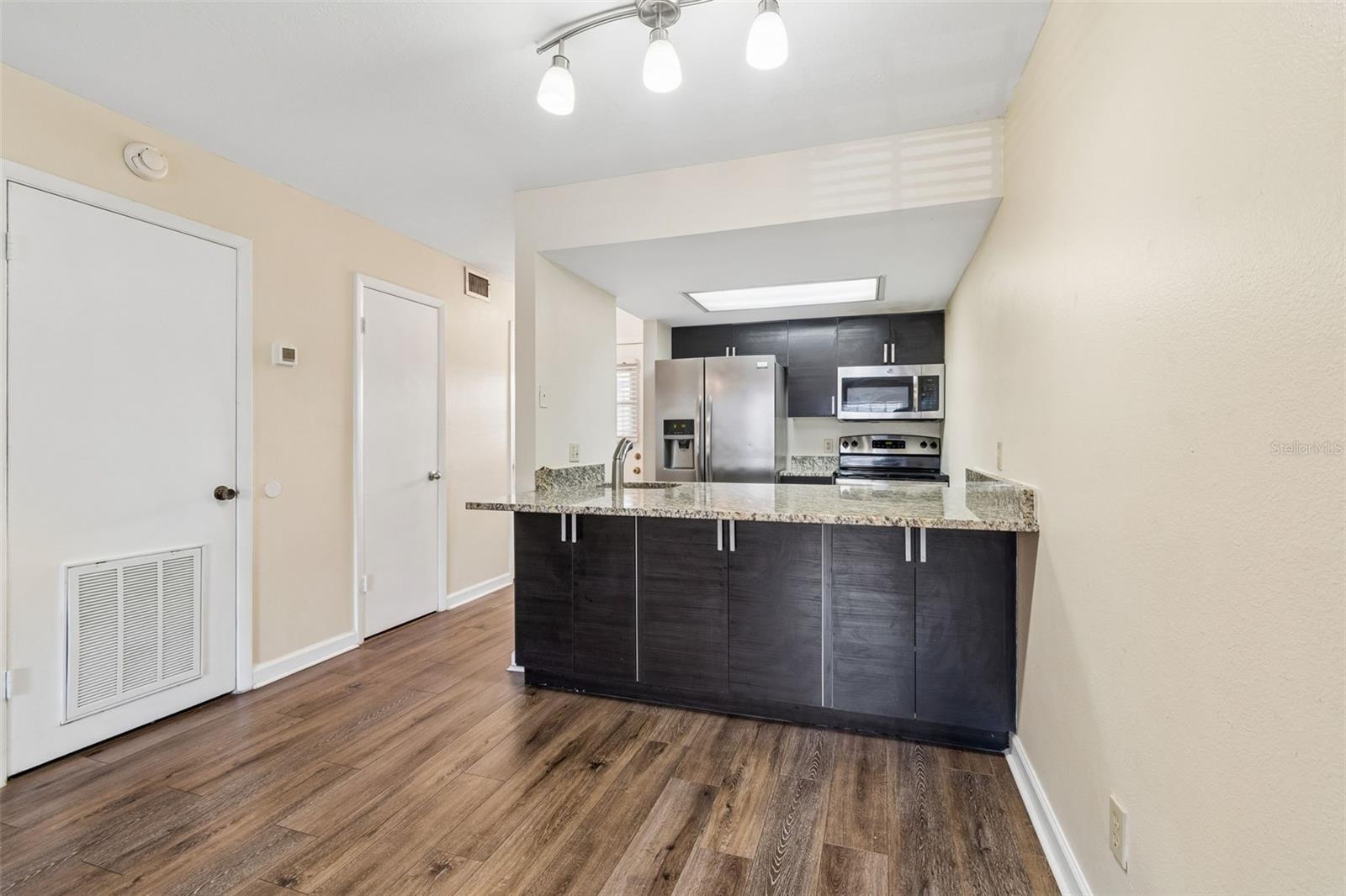 WESTSHORE CLUB II - Residential