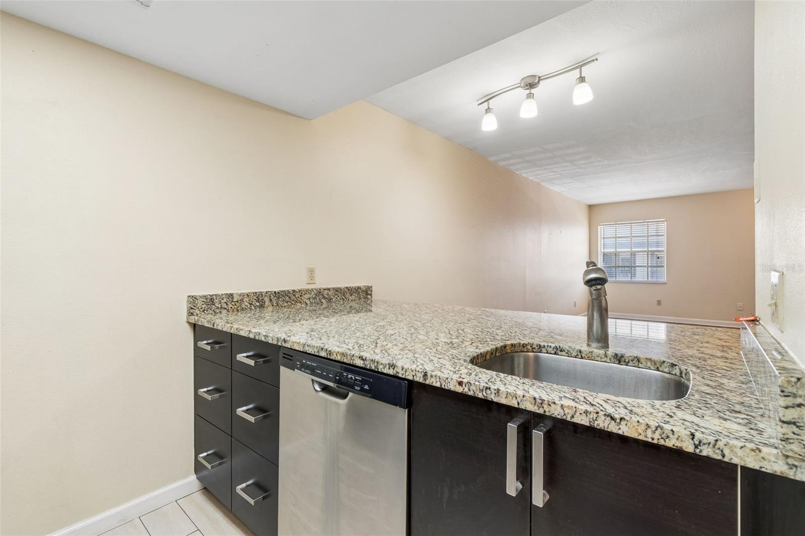 WESTSHORE CLUB II - Residential