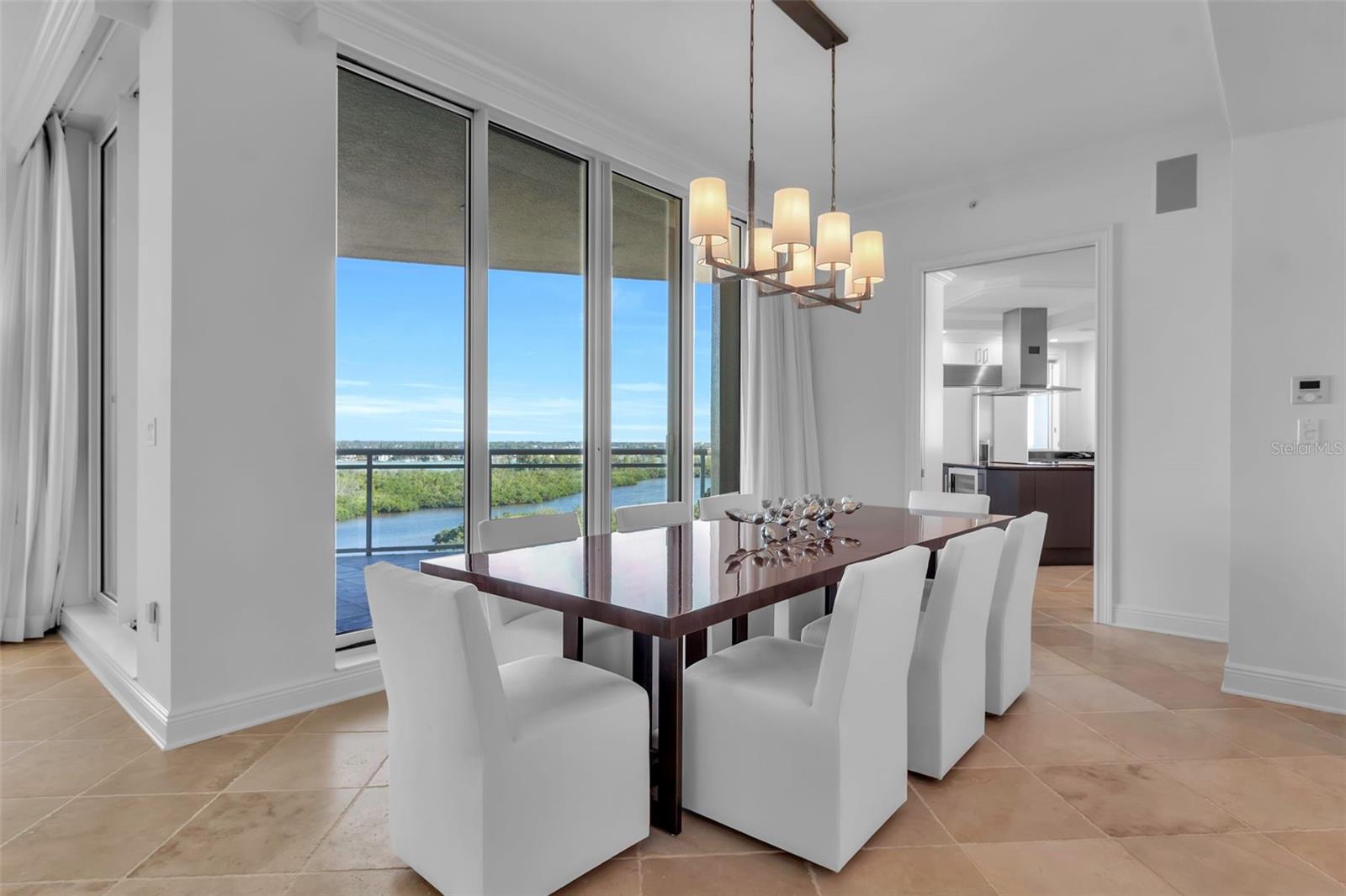 THE BEACH RESIDENCES - Residential