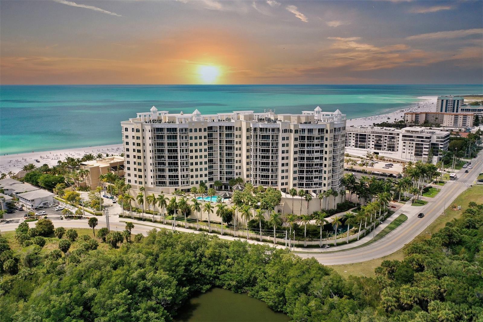 THE BEACH RESIDENCES - Residential