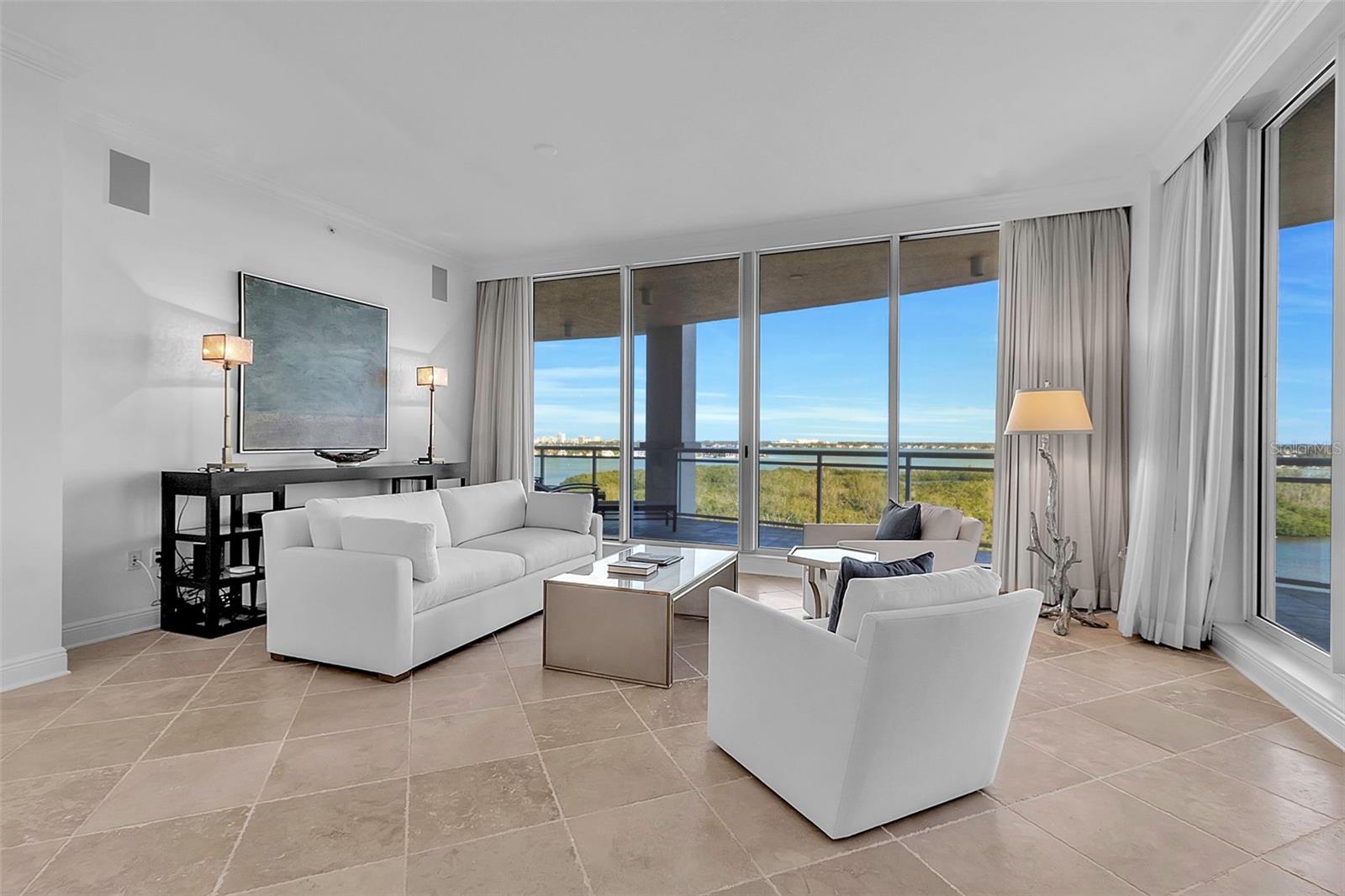 THE BEACH RESIDENCES - Residential