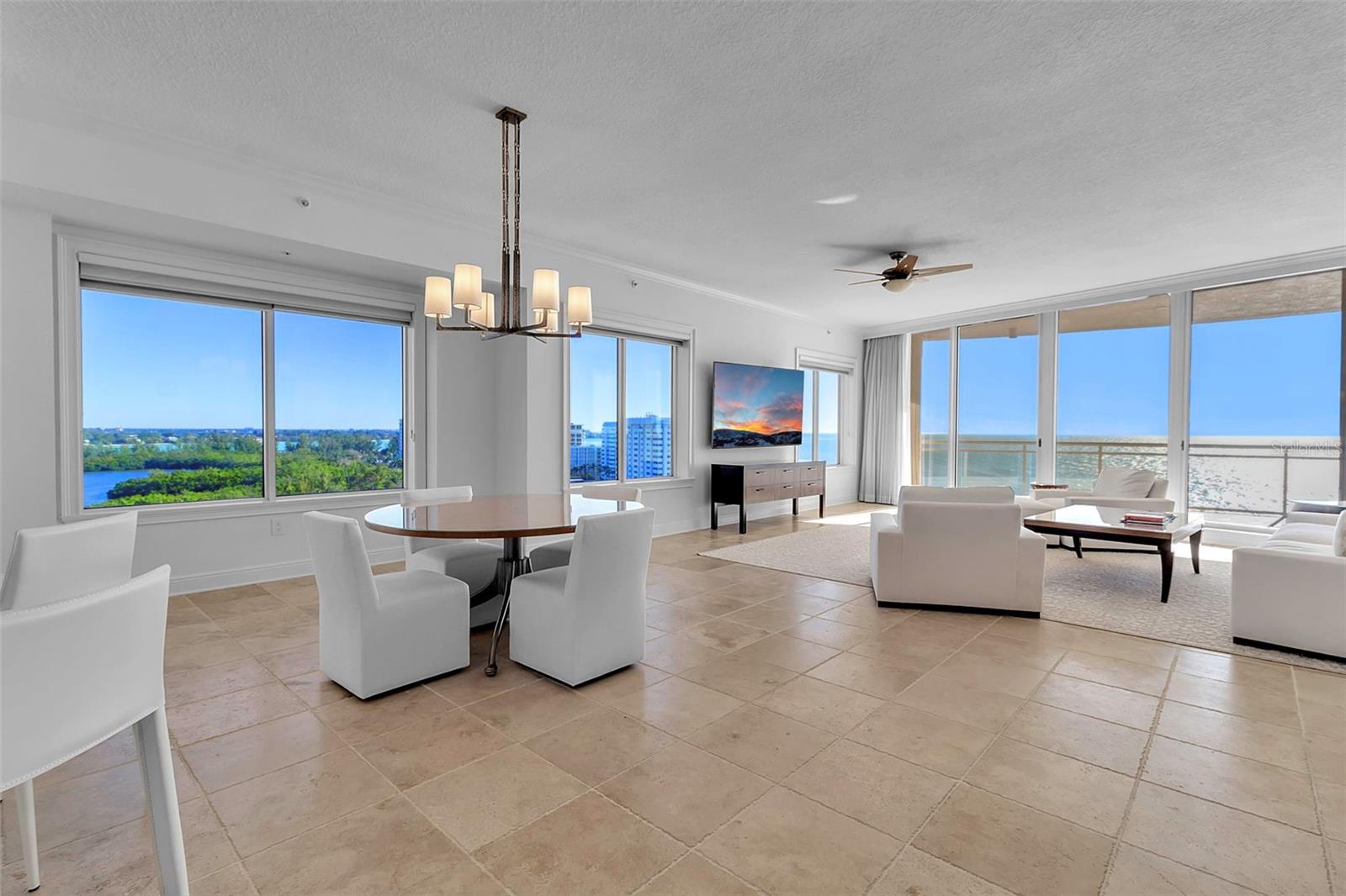 THE BEACH RESIDENCES - Residential