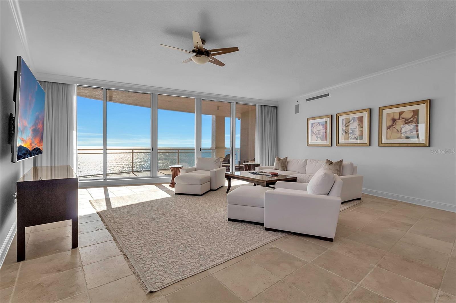 THE BEACH RESIDENCES - Residential