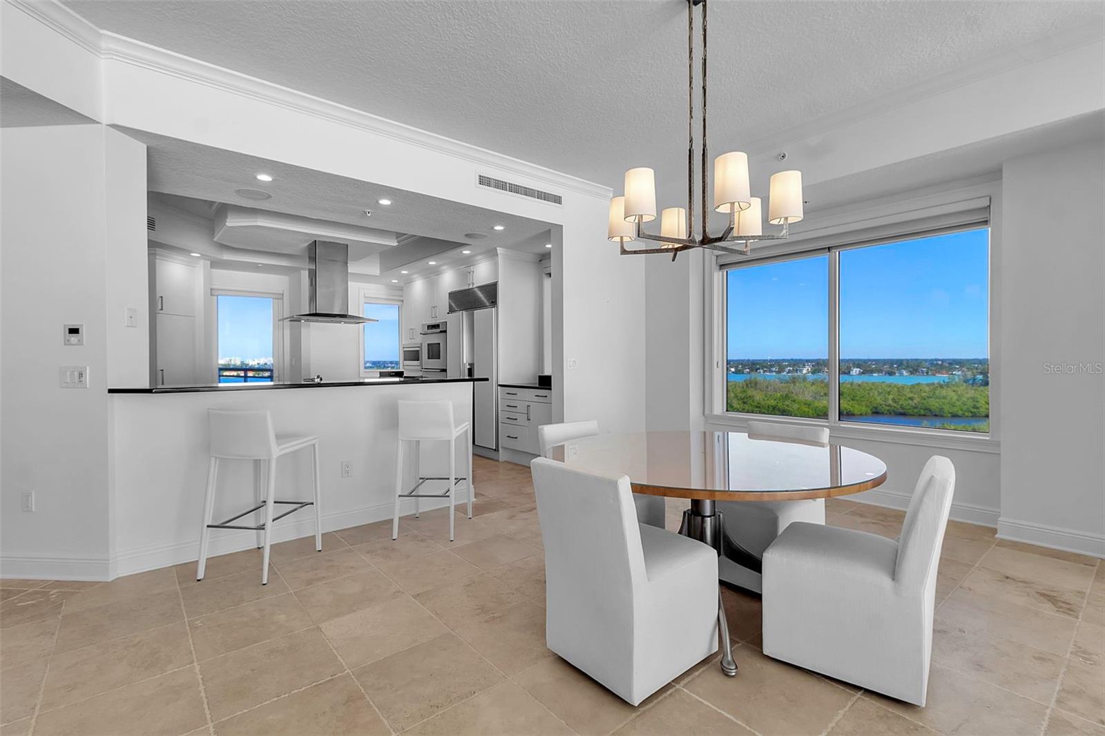 THE BEACH RESIDENCES - Residential