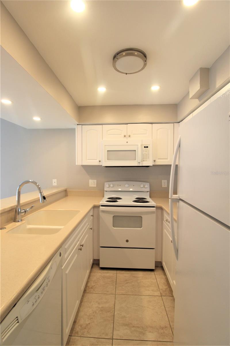 ROYAL POINCIANA - Residential Lease