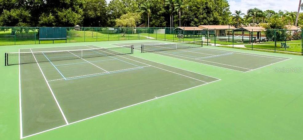 HERITAGE LAKE - Residential