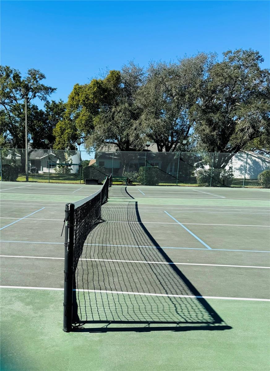 HERITAGE LAKE - Residential