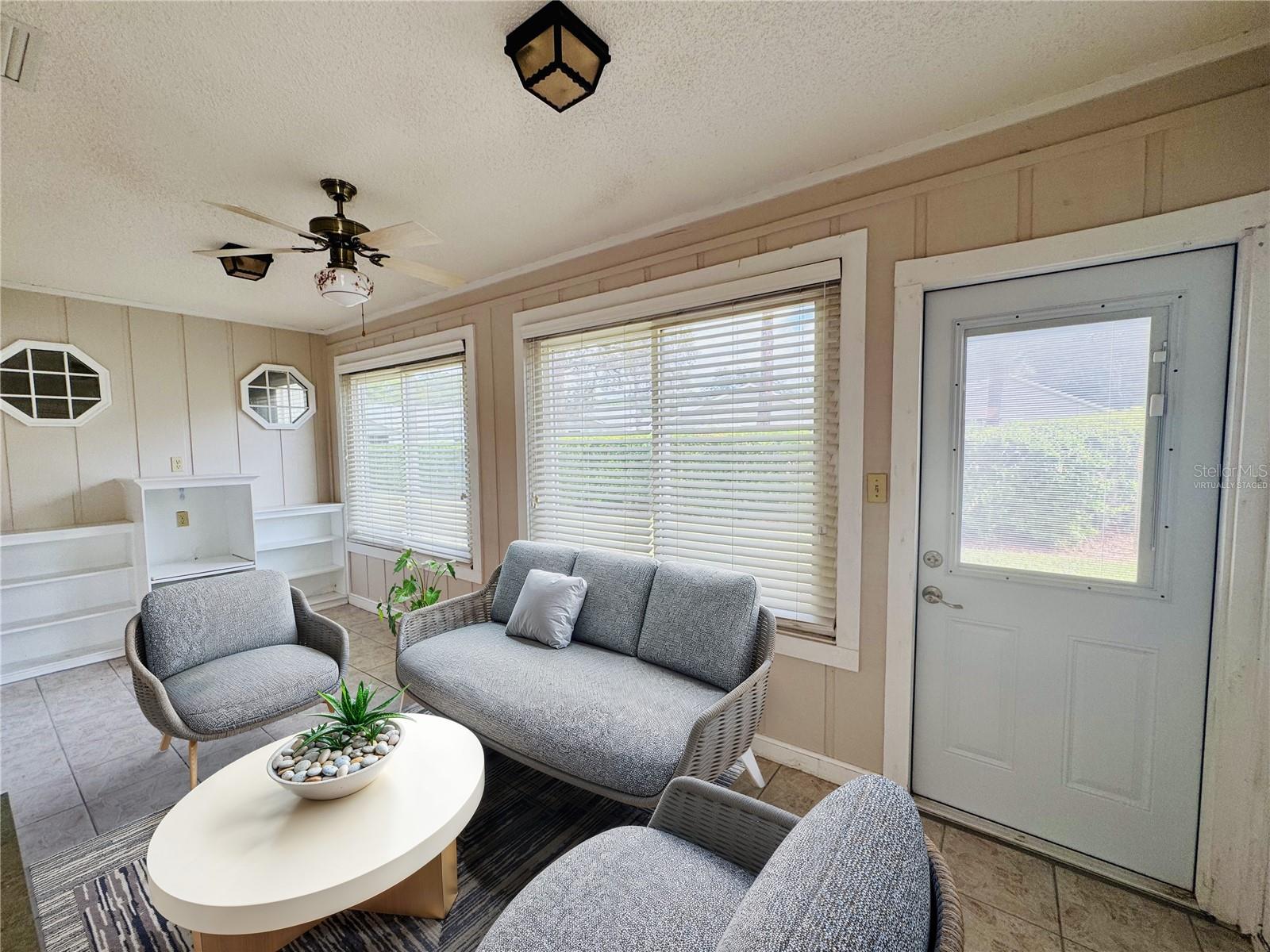 HERITAGE LAKE - Residential