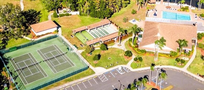 HERITAGE LAKE - Residential