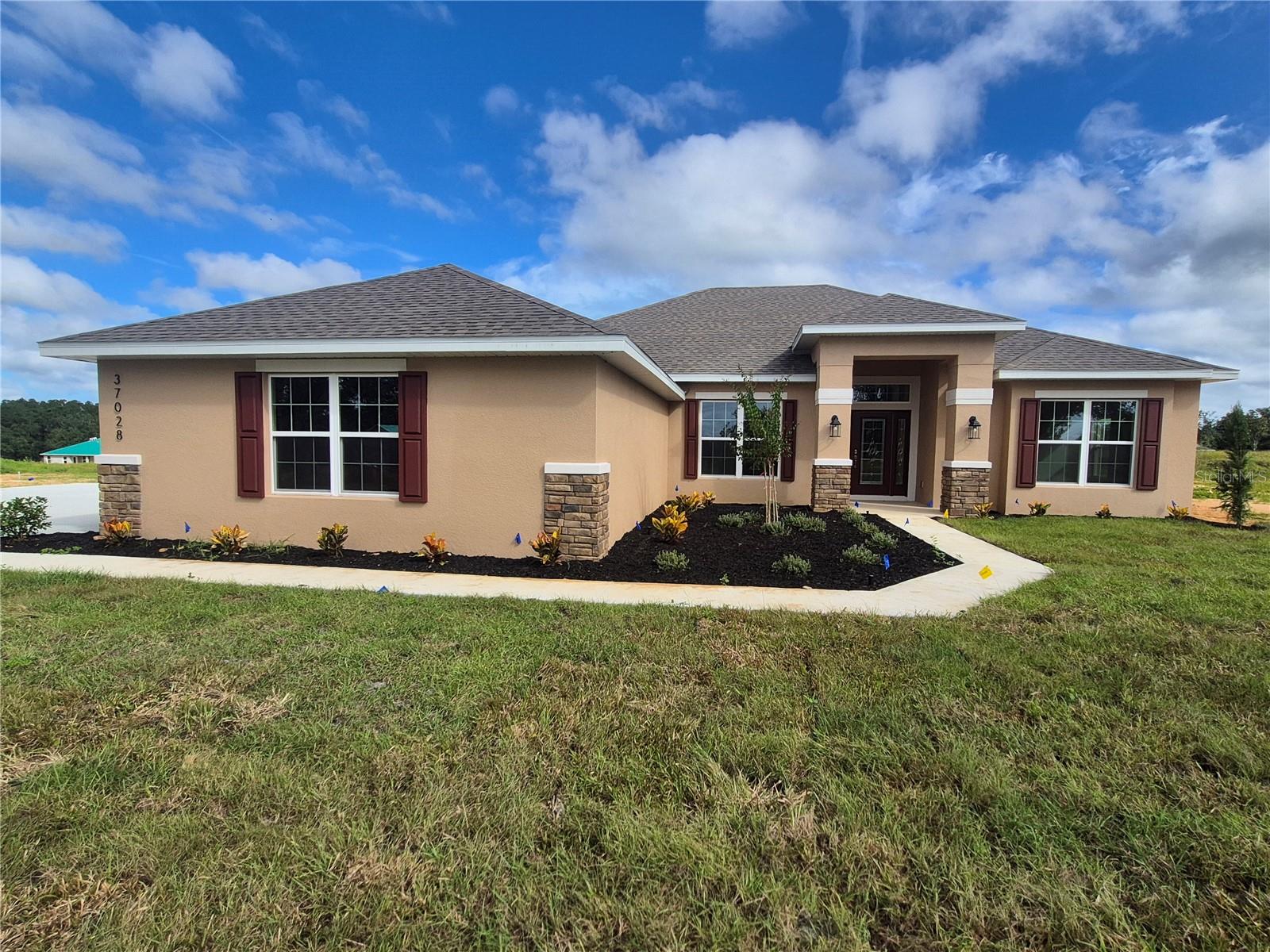 HILL COUNTRY ESTATES - Residential