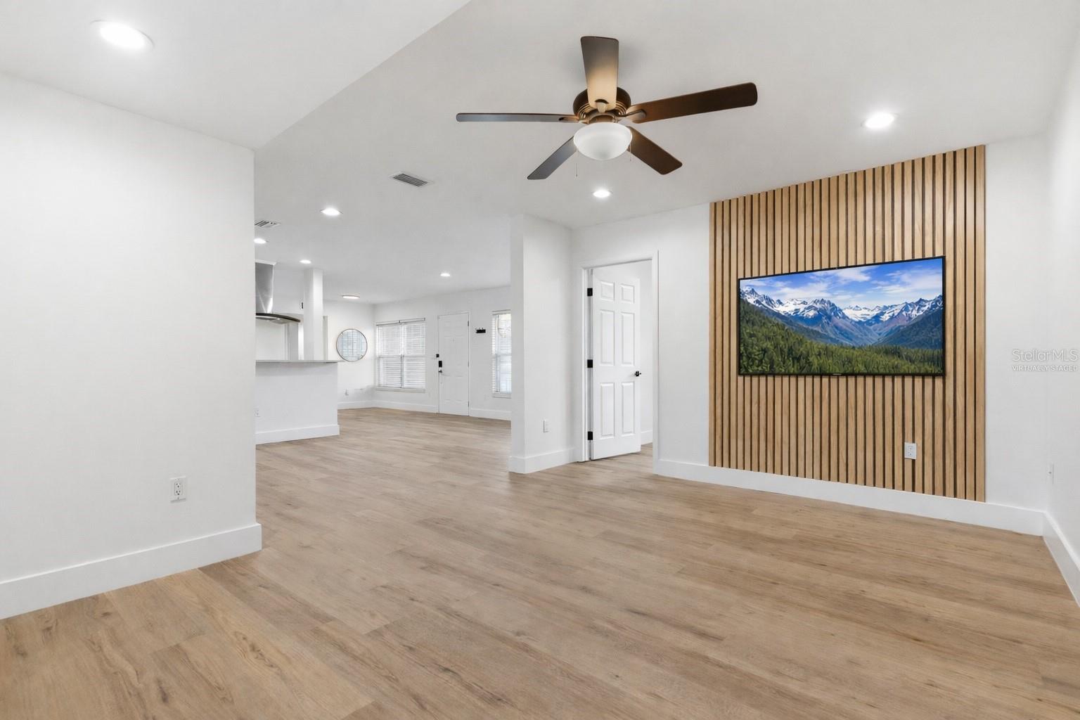 SHIRLEY MANOR SUB - Residential