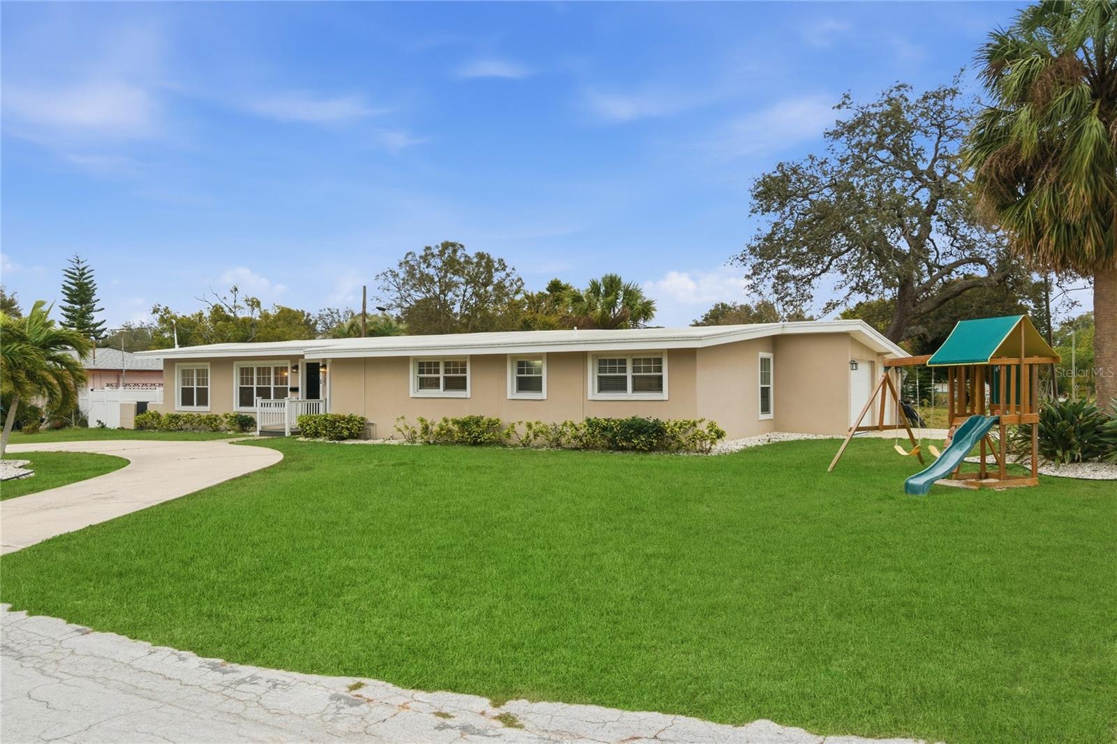 SHIRLEY MANOR SUB - Residential