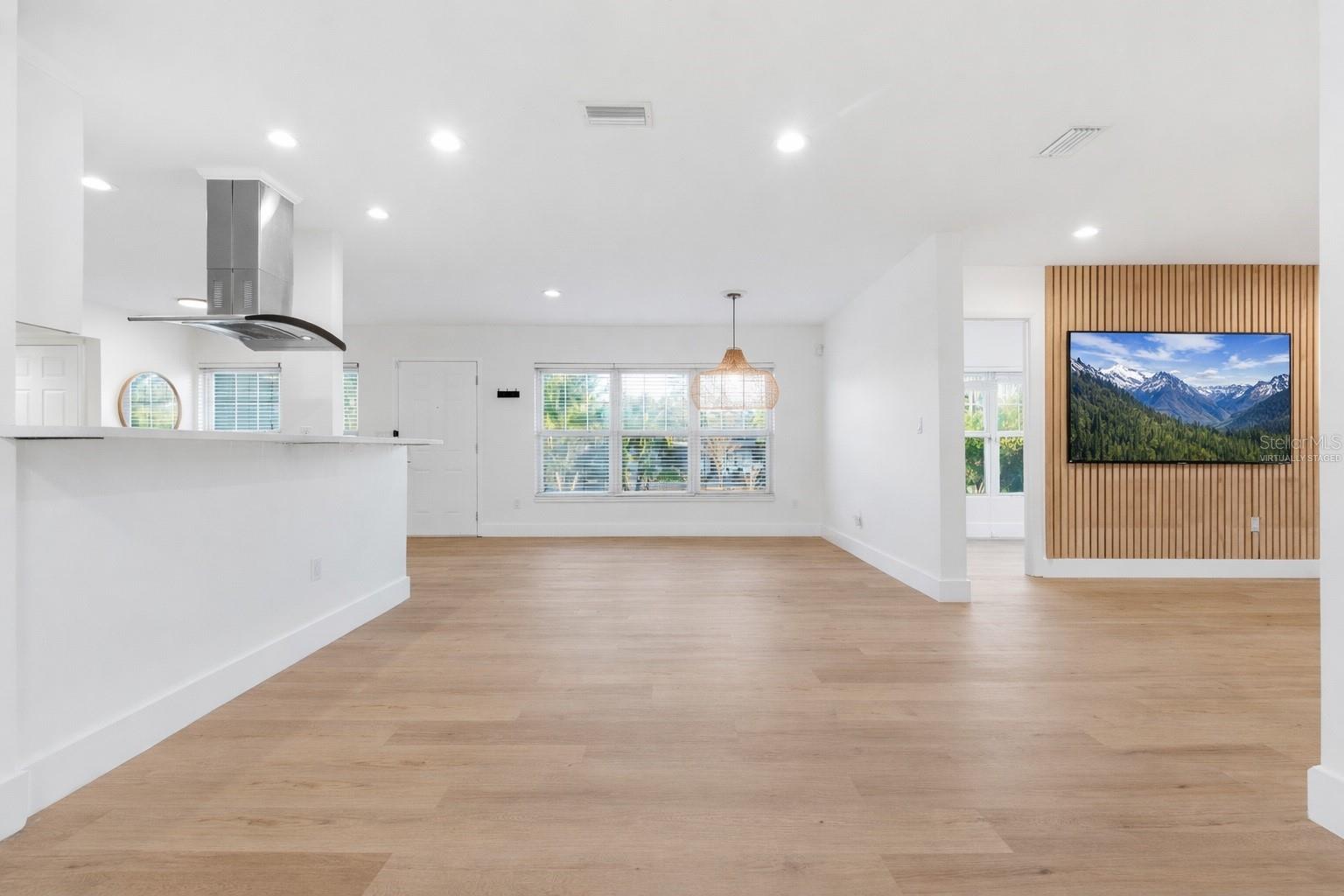 SHIRLEY MANOR SUB - Residential