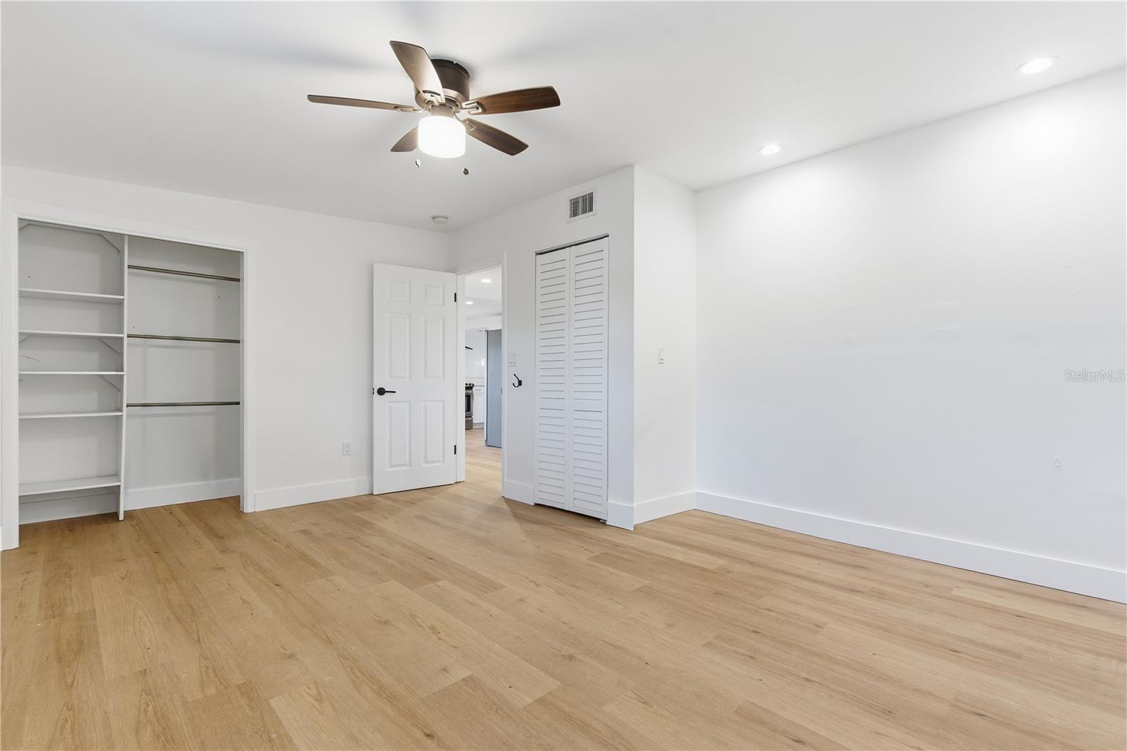 SHIRLEY MANOR SUB - Residential