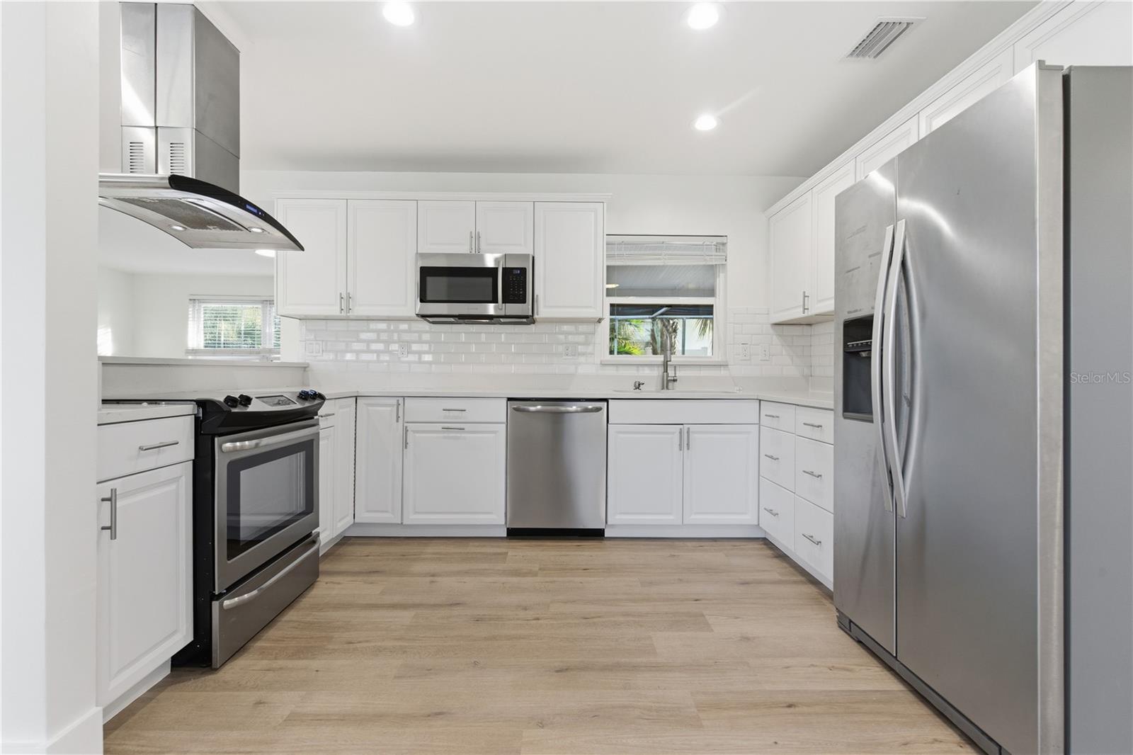 SHIRLEY MANOR SUB - Residential