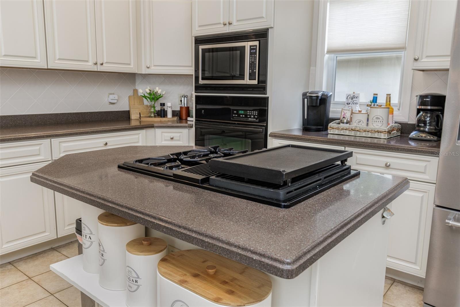 BLACK DIAMOND RANCH - Residential