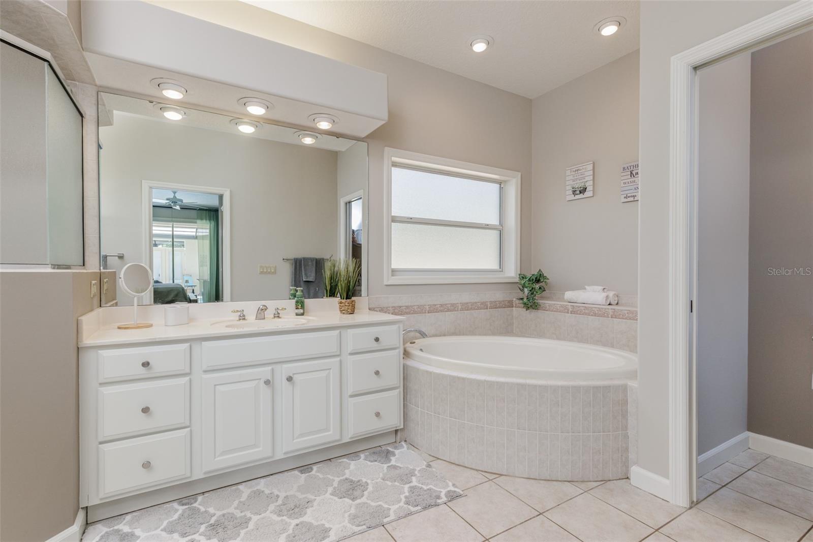 BLACK DIAMOND RANCH - Residential