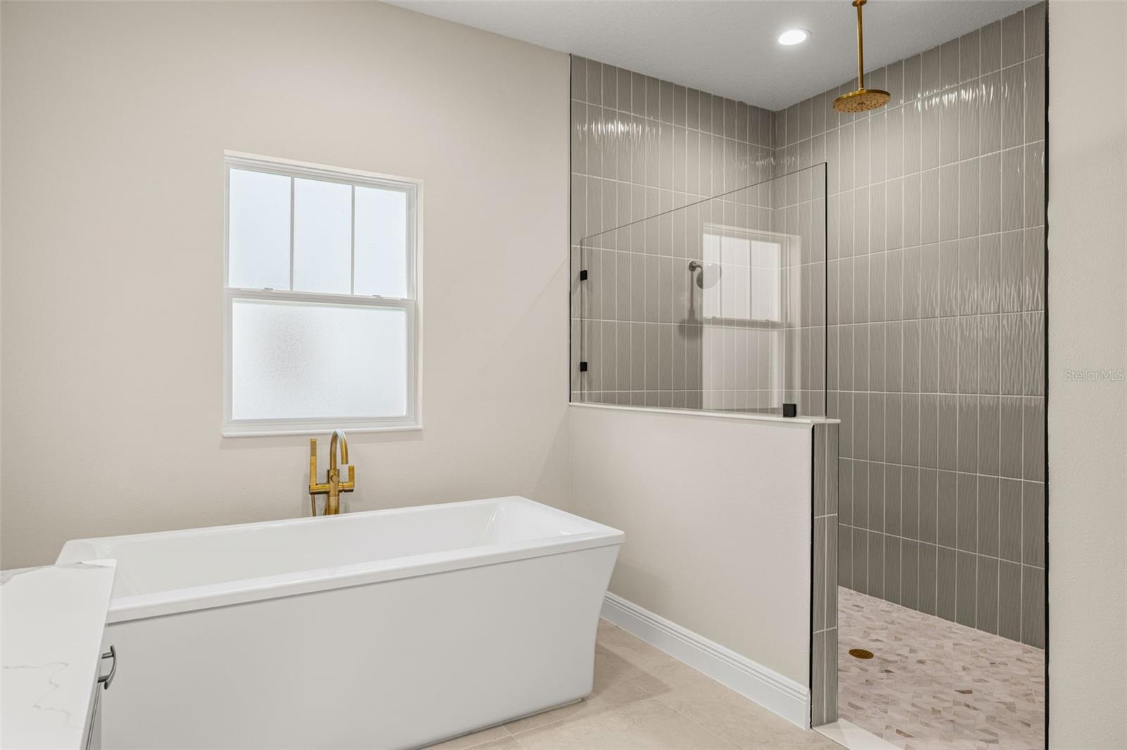 TWO RIVERS PCL C1A - Residential