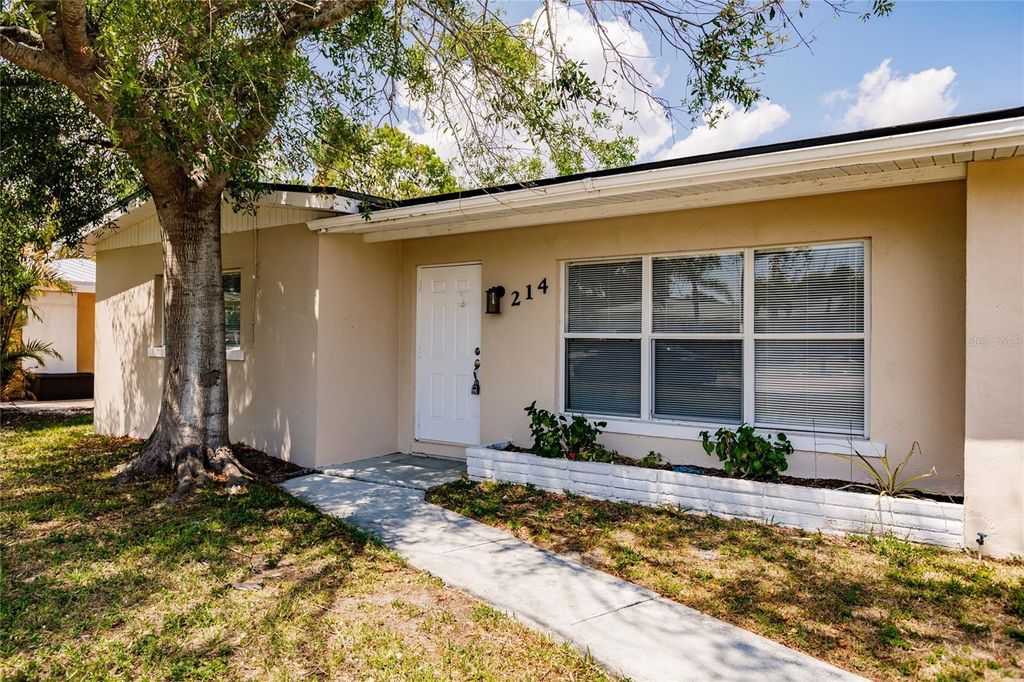 Photo of 214 W Grace Street, Punta Gorda, FL 33950 (MLS # C7516290)