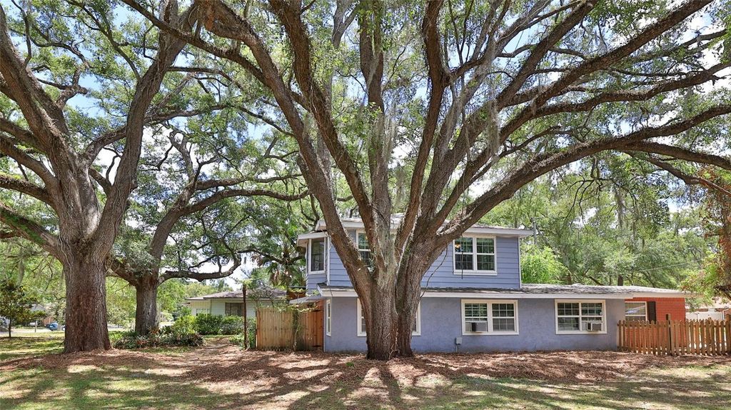 Photo of 801 E 20th Street, Sanford, FL 32771 (MLS # O6408932)