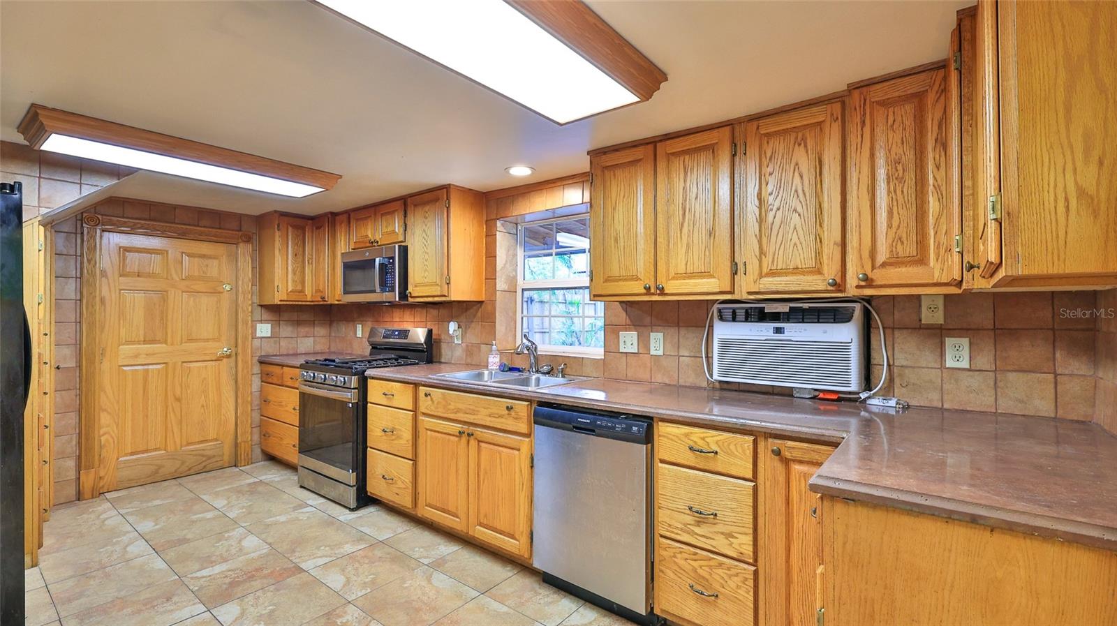 MAGNOLIA HEIGHTS - Residential