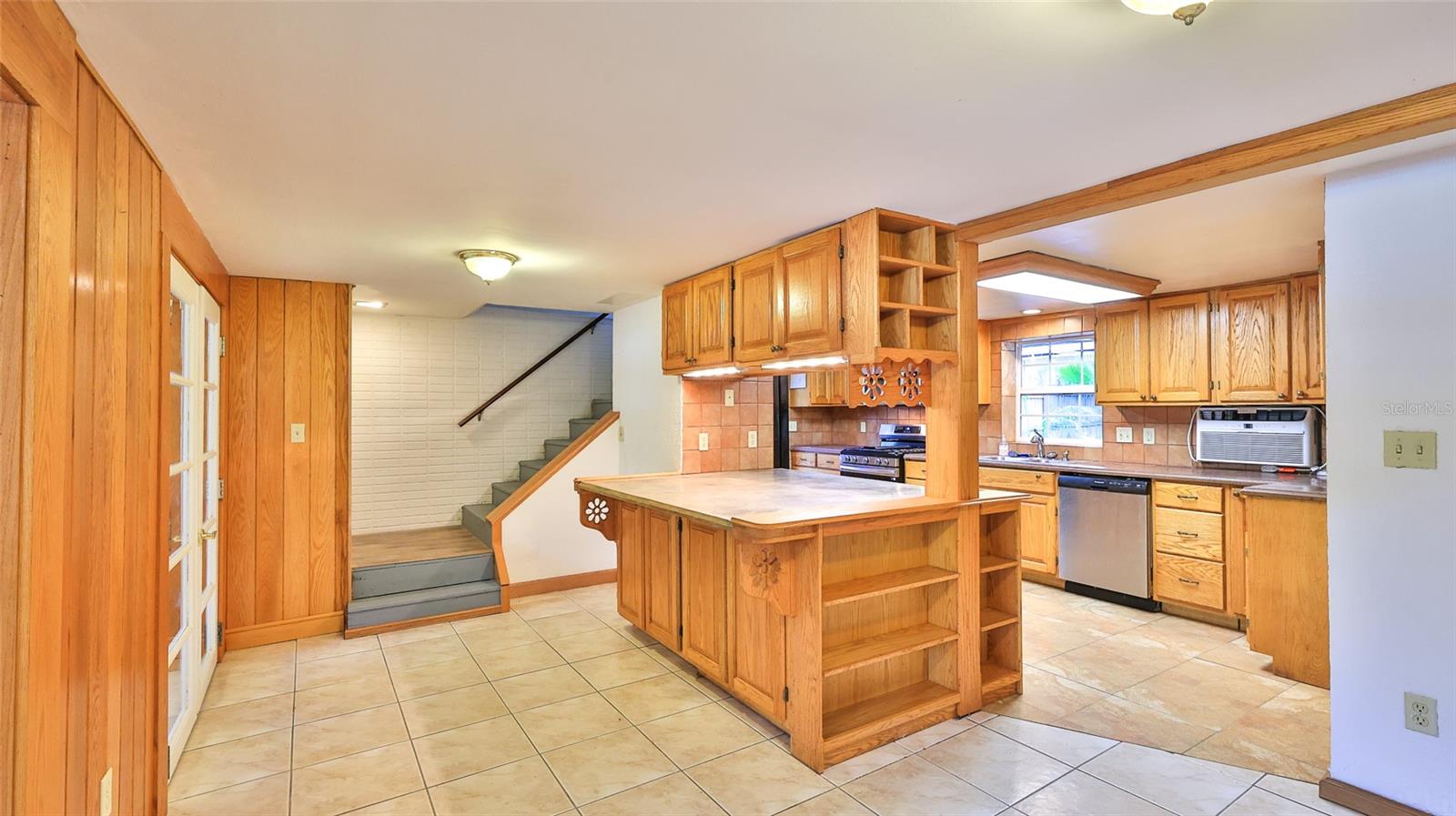 MAGNOLIA HEIGHTS - Residential