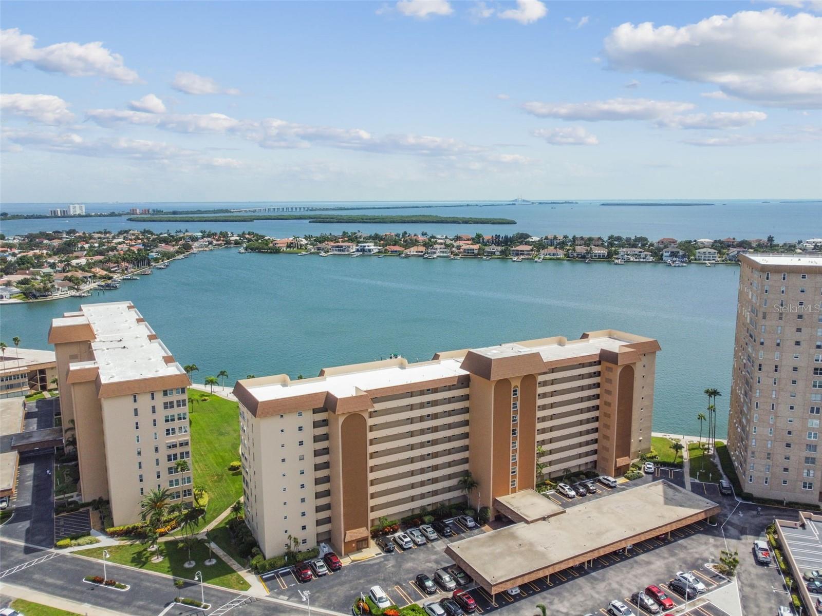 BAYWAY ISLES POINT BRITTANY THREE - Residential