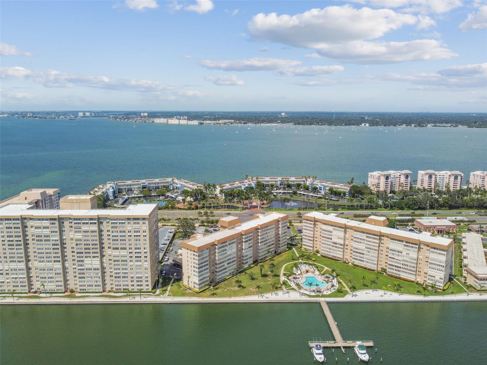 BAYWAY ISLES POINT BRITTANY THREE - Residential