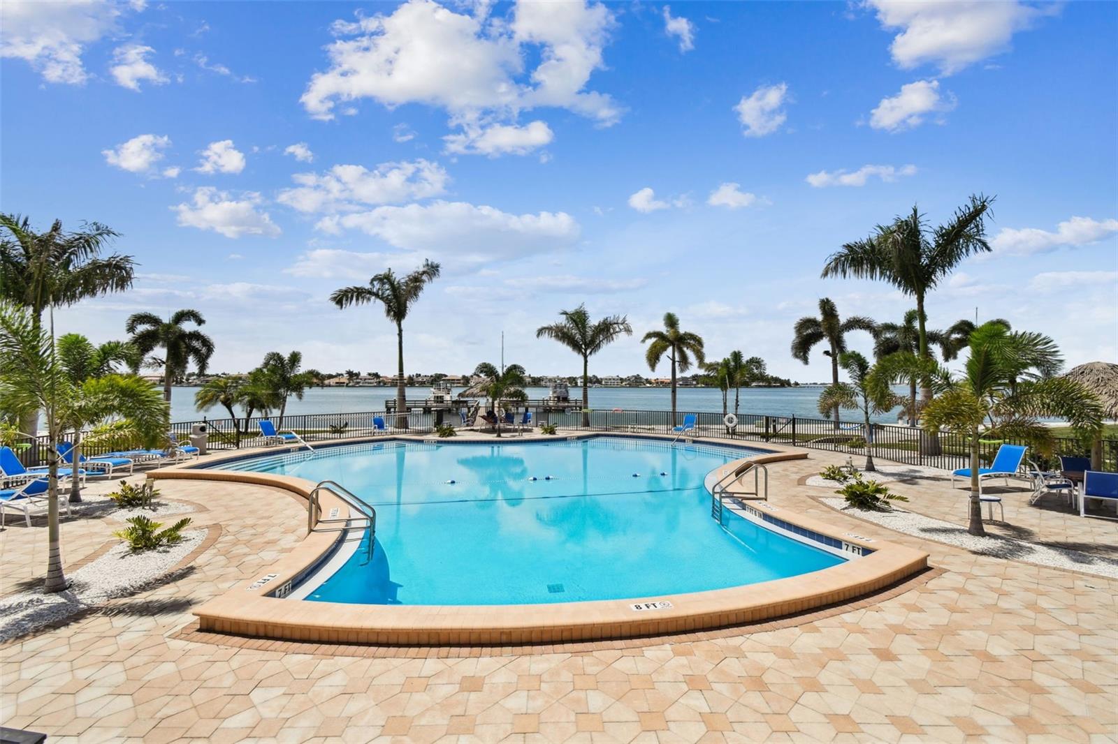 BAYWAY ISLES POINT BRITTANY THREE - Residential